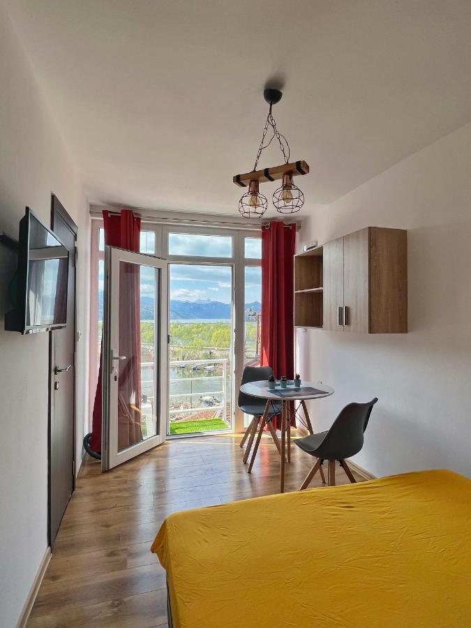 Jg Studio Apartment Vranjina Екстериор снимка