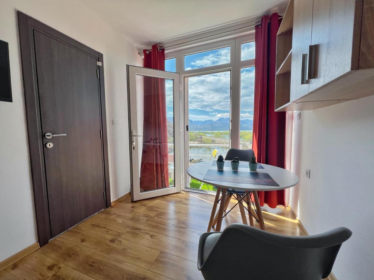 Jg Studio Apartment Vranjina Екстериор снимка