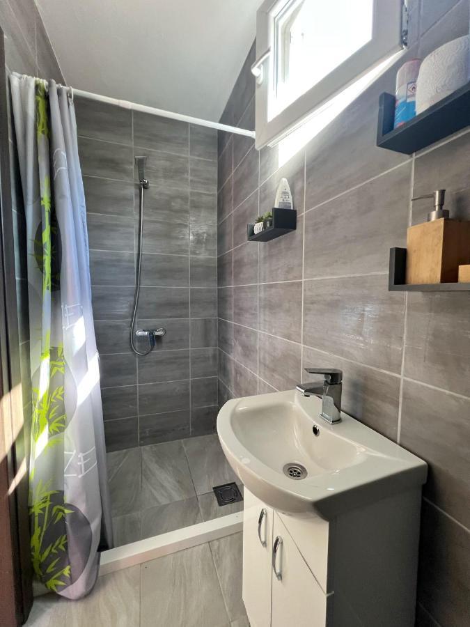 Jg Studio Apartment Vranjina Екстериор снимка