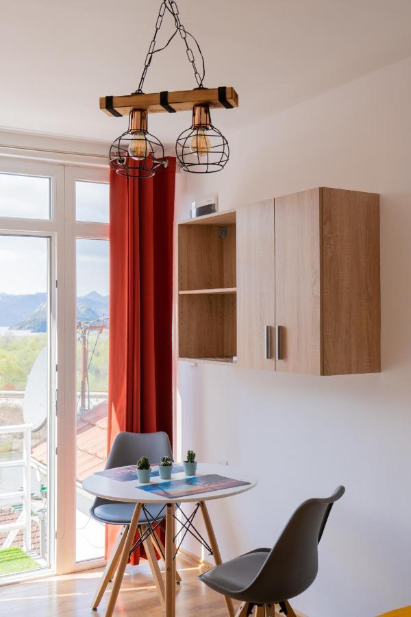 Jg Studio Apartment Vranjina Екстериор снимка